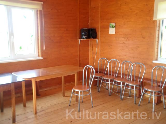 Zāle Rubeņu saieta namā